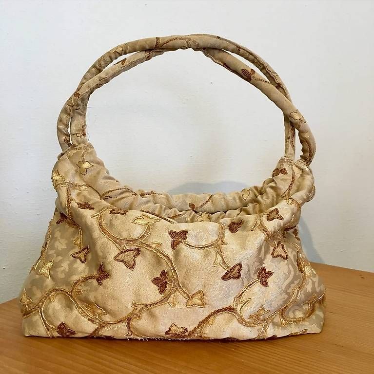 Borse da donna: WUNDERSCHÖNE ANTIKE HANDTASCHE – Usato da Thun venduto da amaretti25