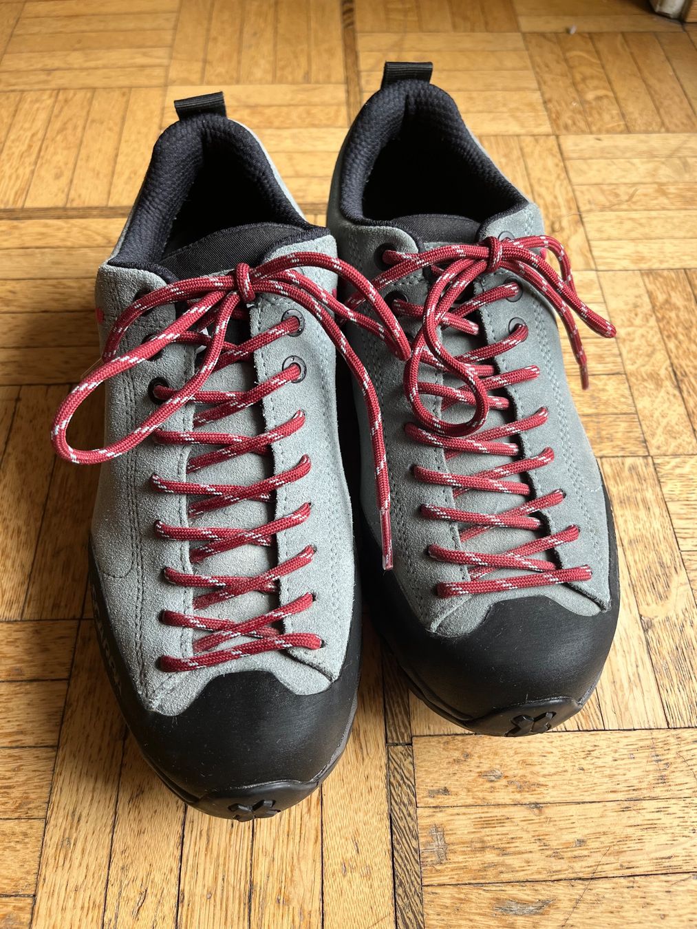Scarpa Scarpe da donna: Scarpa Mojito Trekkingschuhe Grau Gr. 39,5 – Nuovo (secondo la descrizione) da Binningen venduto da menabee