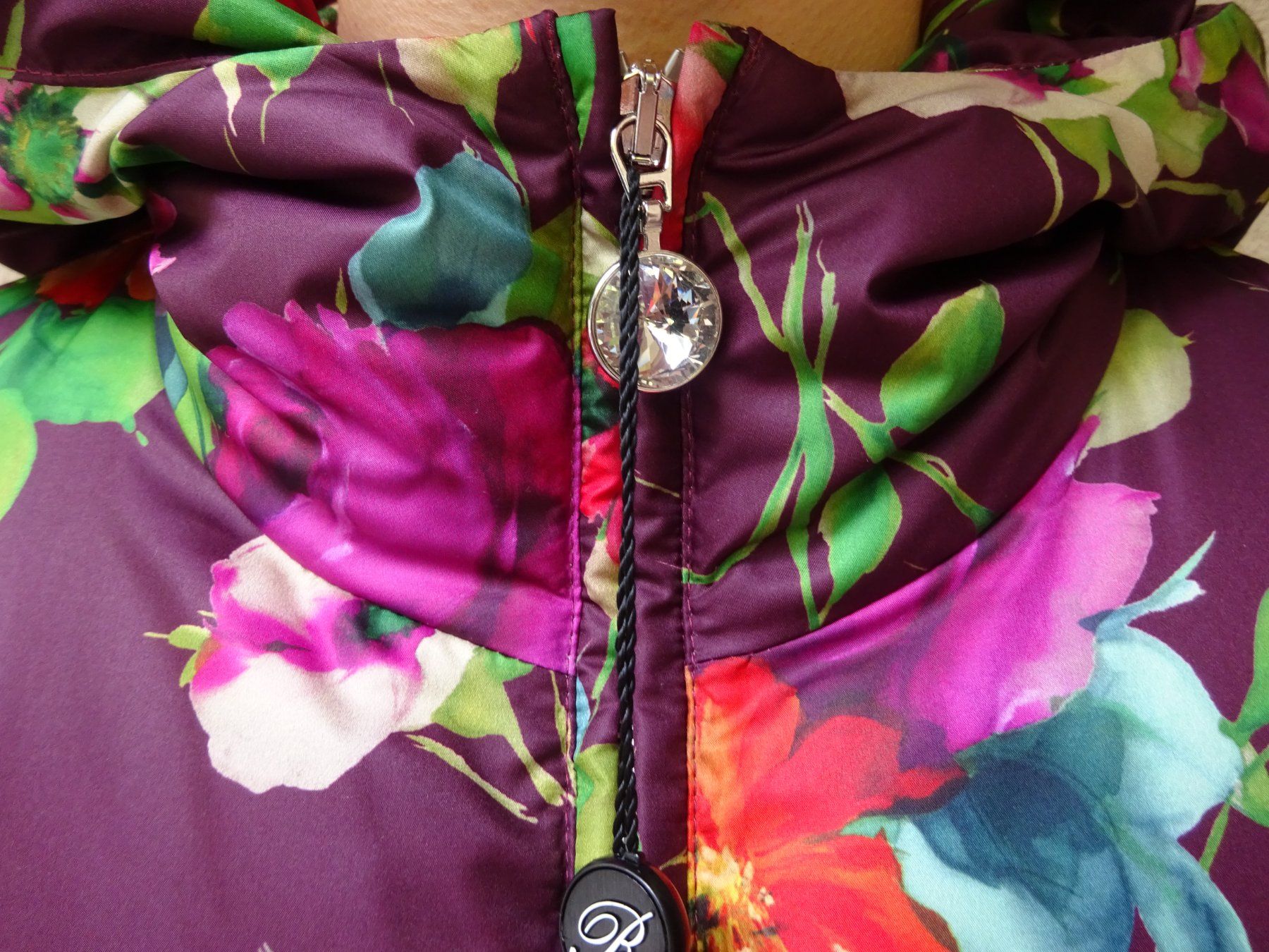 Vestes: BLUMARINE BELLISSIMO e COMODO piumino taglia : 38 IT – Neuf avec emballage d'origine à Bissone par vis_lpp9 4