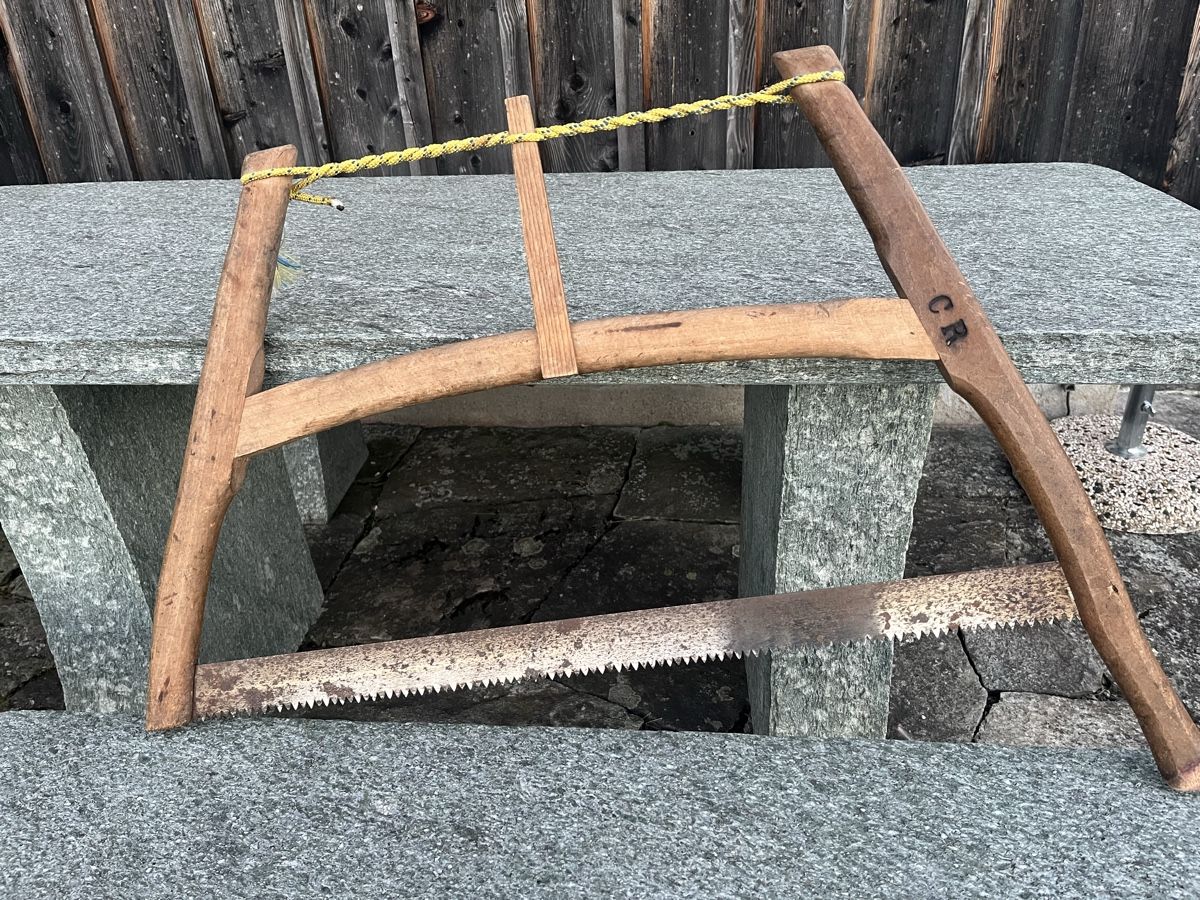 Seghe: Alte Holzsäge mit Sägeblatt – Usato da St. Gallen venduto da Haros 2