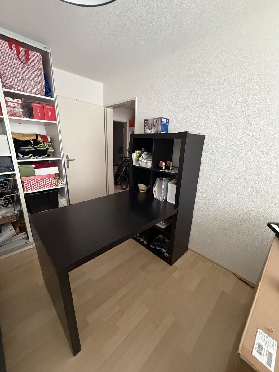 Scaffali: Schreibtisch mit Regal Schwarz – Usato da Glattpark(Opfikon) venduto da smmj84