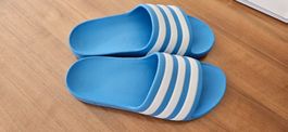 Adidas Adilette Gr. 36 US4 NEU