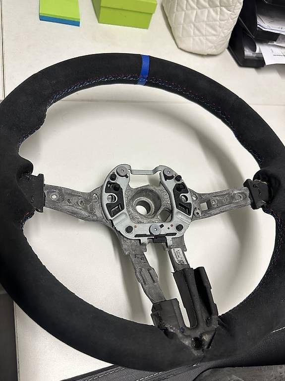 Tutti pezzi di ricambio auto: BMW M Lenkrad  – Usato da Seengen venduto da Jasminnasic1234567 1