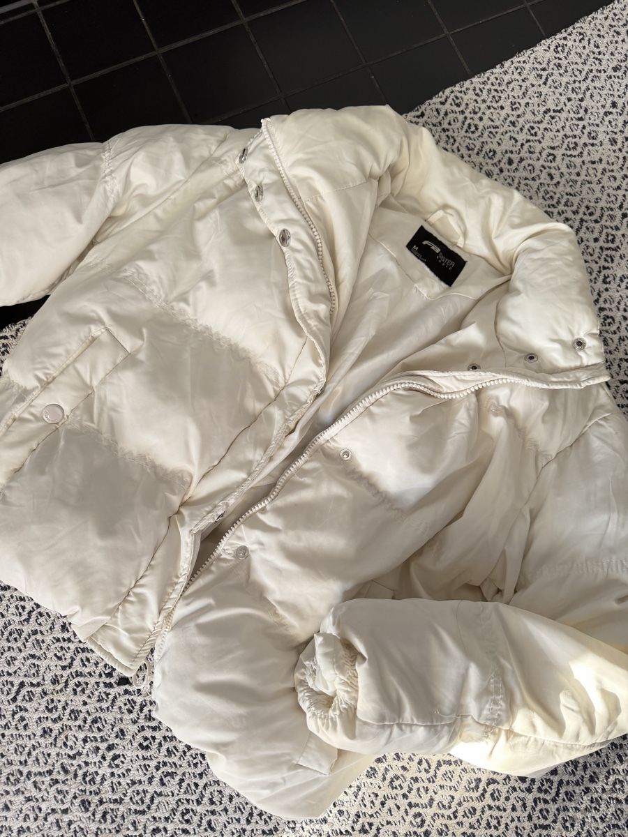 Giacche: Winter Puffer Jacket - FA Sister, Size S - Cream White – Usato da Wallisellen venduto da res_7kd9 1