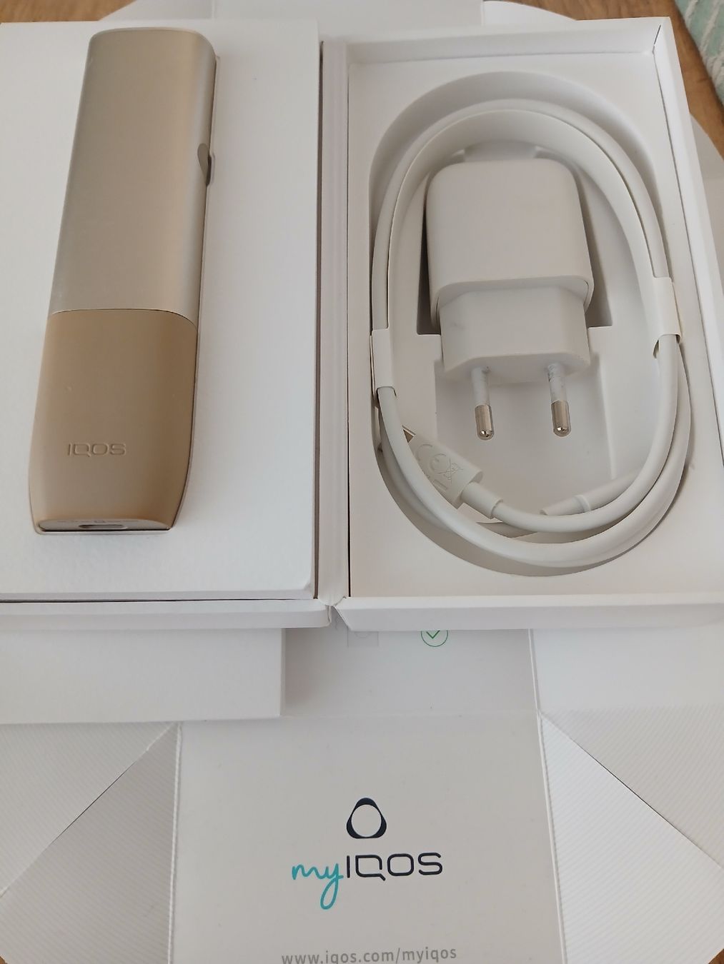 Iqos Altri Prodotti per fumatori: IQOS ILUMA ONE Heizsystem beige  – Usato da Bolligen venduto da cla_856t 1