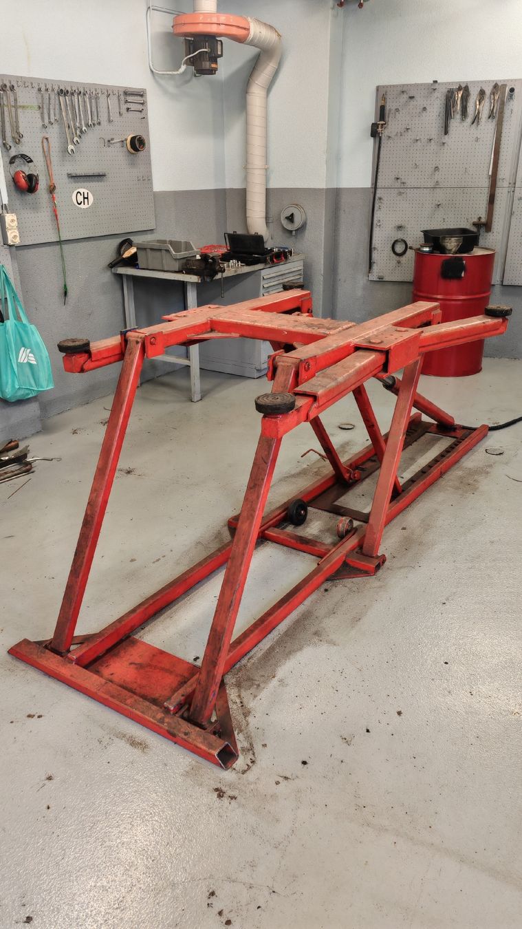 Ponts élévateurs & Crics: Autolift – D'occasion à Oberengstringen par 156driver
