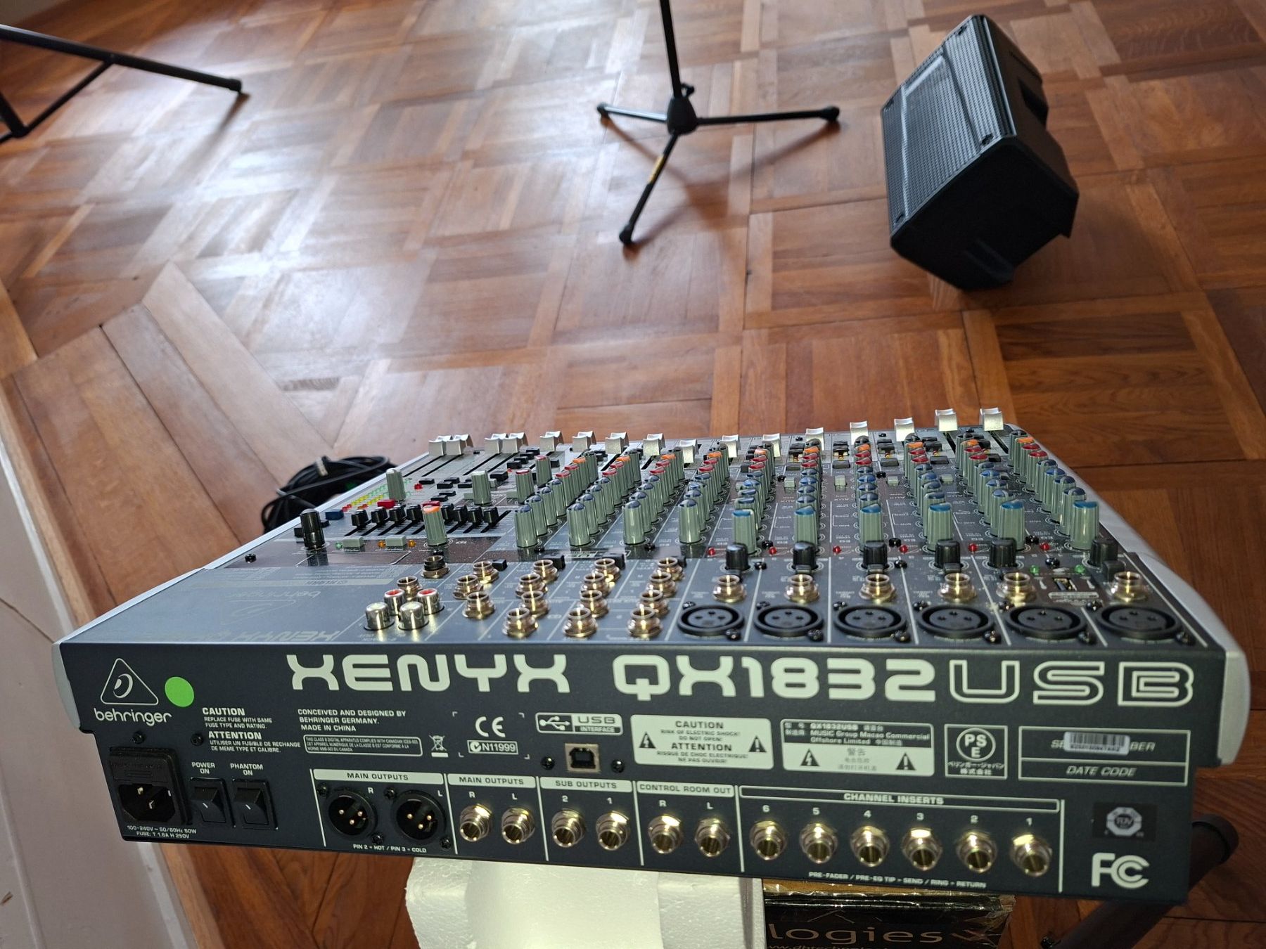 Behringer Casse acustiche: Active PA System for Band or Pro DJ – Usato da Unterseen venduto da dav_7jqb 6
