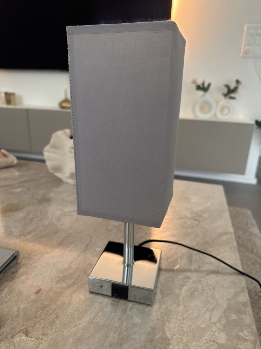 Lampade: Nachttisch-Lampe mit Stoffschirm - mit Sensor Dimmung – Nuovo (secondo la descrizione) da Elsau venduto da shoppa2 1