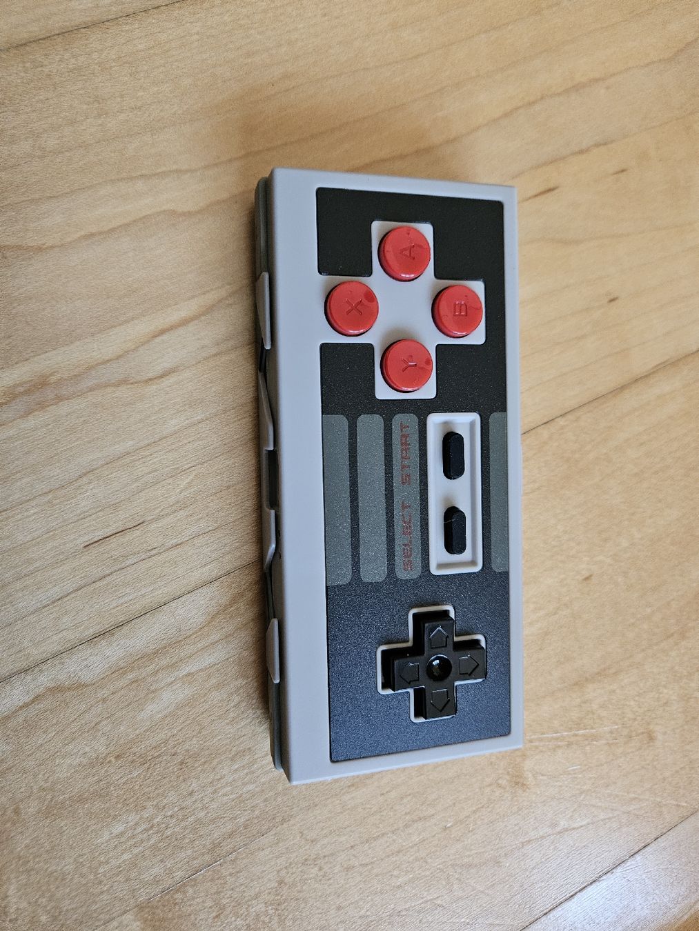 Lettore multimediale & Streamer: NES30 Bluetooth Game Controller Retro Look – Nuovo e nell'imballaggio originale da Gibswil venduto da Dapi 3