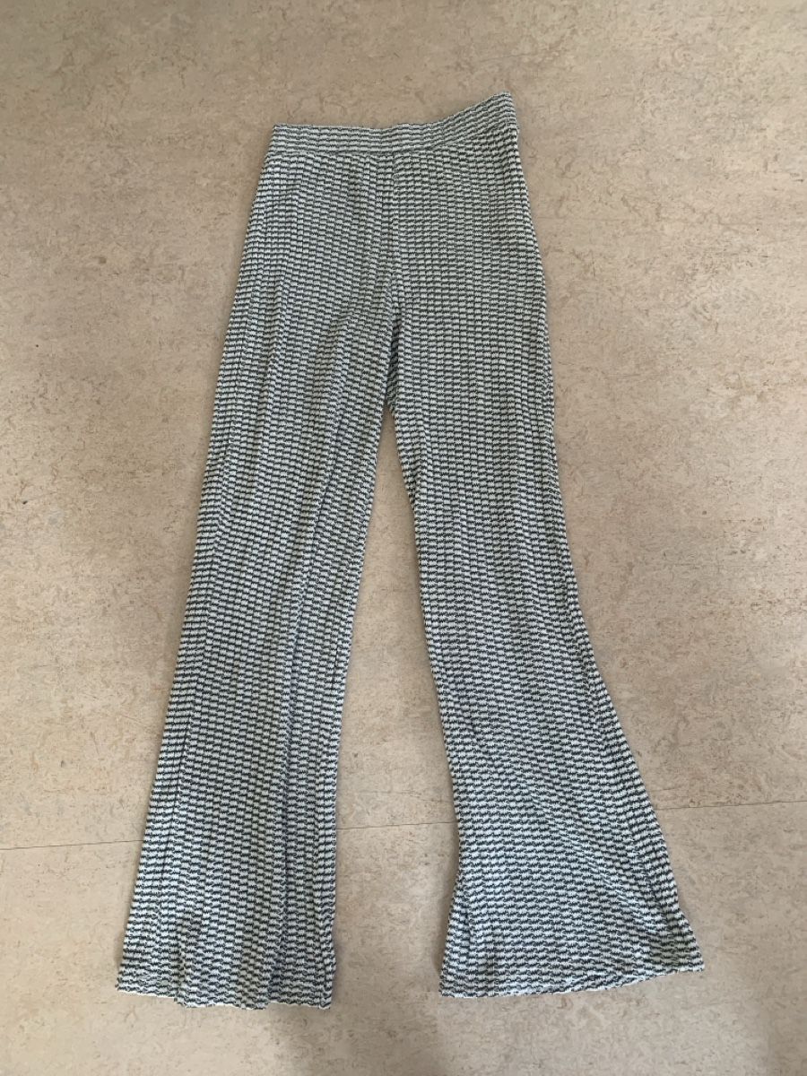 Pull&Bear Hosen: Sommerhose Pull&Bear – Gebraucht aus Niederönz von irgendwo