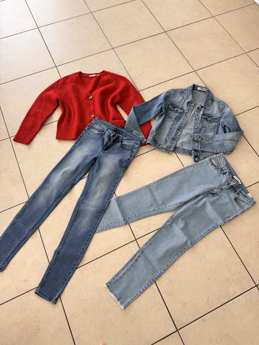Lotti di vestiti: 26 - teiliges Paket Gr S – Usato da Sirnach venduto da Meksi