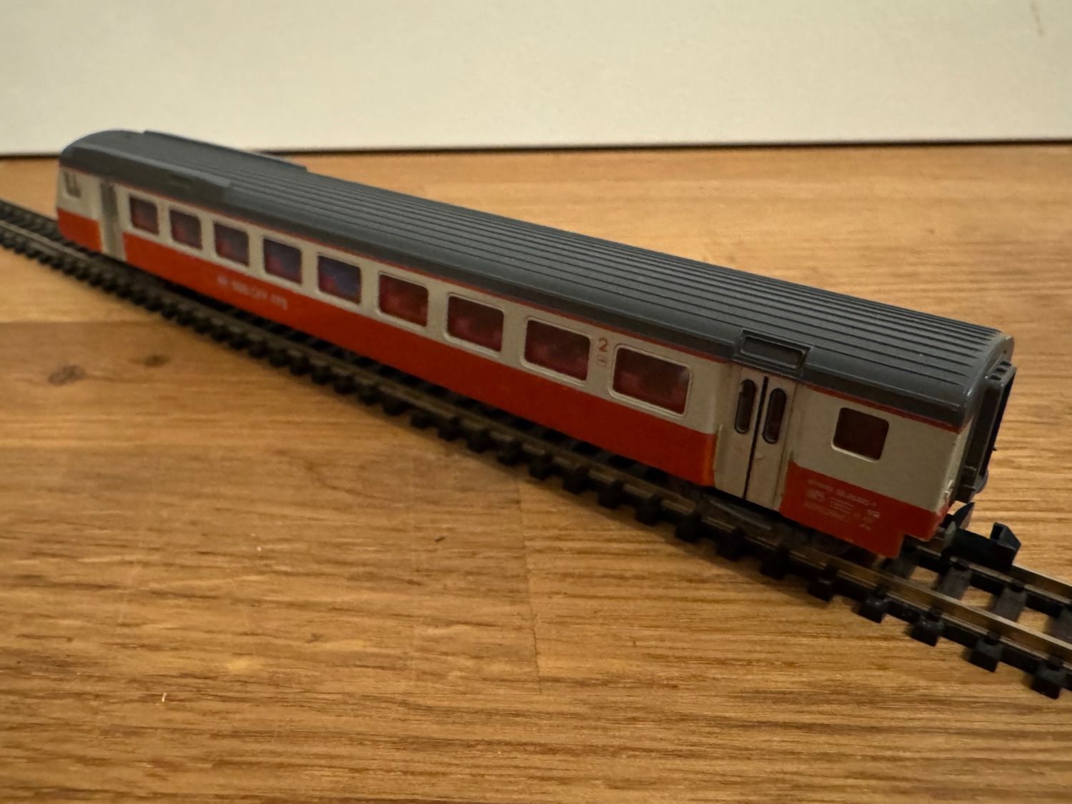 Trix Modelleisenbahnen: Minitrix SBB Schlusswagen Swiss Express – Neu (gemäss Beschreibung) aus Schlierbach von Look8 1