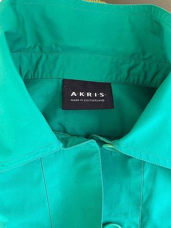 AKRIS