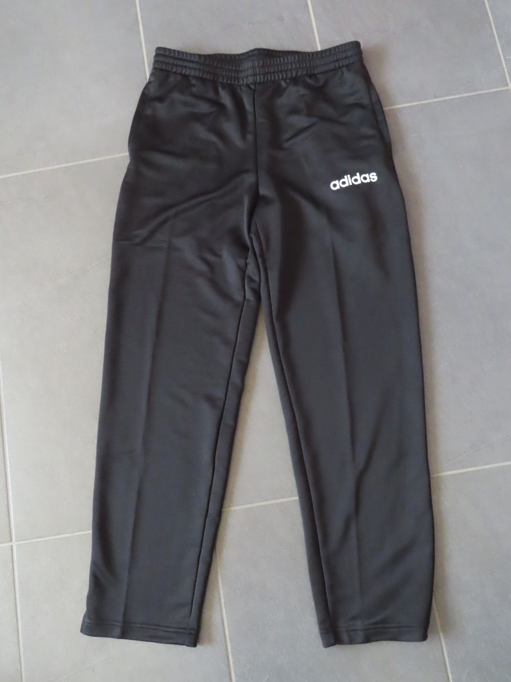 Adidas Pantaloni: ADIDAS Trainerhose / Sporthose Gr.S ***NEU*** – Nuovo (secondo la descrizione) da Wallenried venduto da Asyano 2