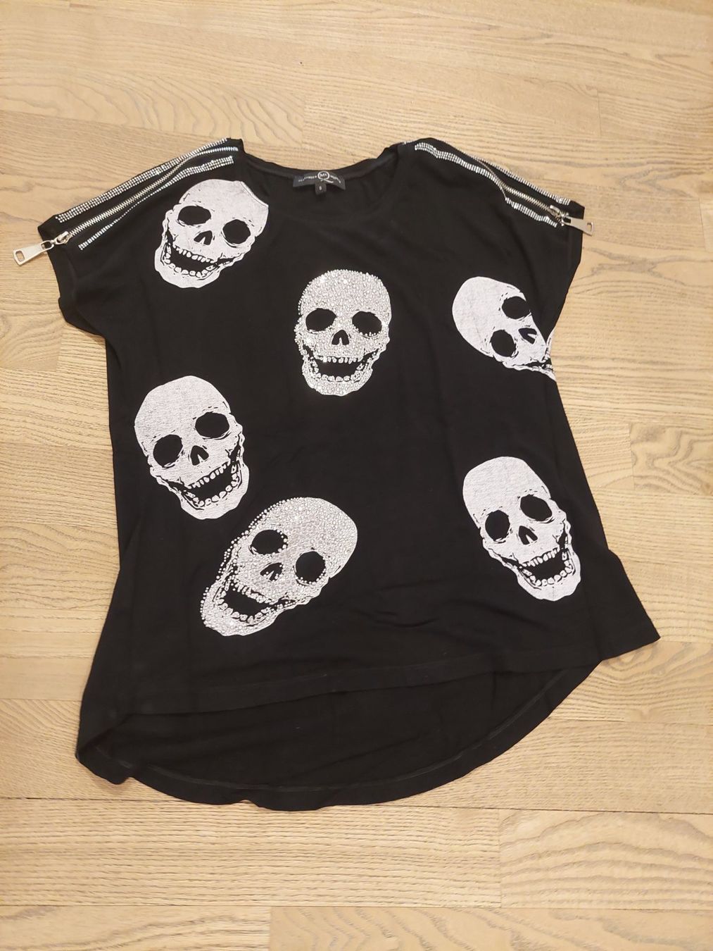 T-shirt: Oberteil – Usato da Gunzwil venduto da 11G11