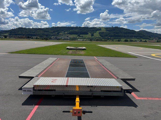 Voiturettes électriques: Helikopterlandeplattform – D'occasion à Belp par MountainFlyers80Ltd