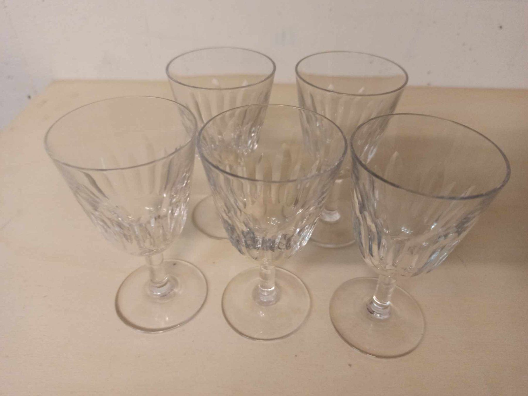 Baccarat Bicchieri: Baccarat 5 verres H-11cm – Usato da La Chaux-de-Fonds venduto da Emmaus2300CDF