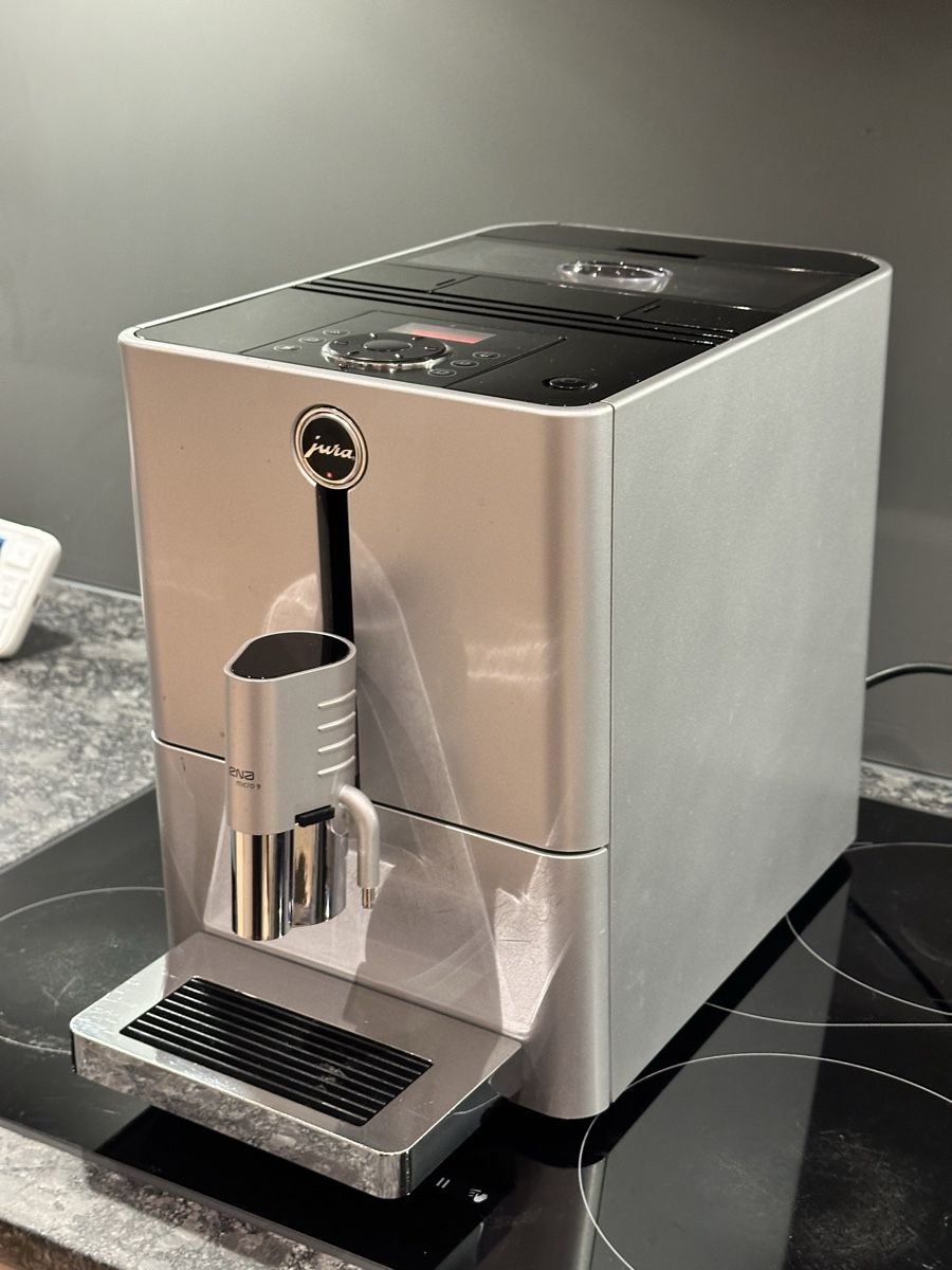 Jura Kaffeemaschinen & Espressomaschinen: Jura Micro 9 – Gebraucht aus Bern von AliceHo 1