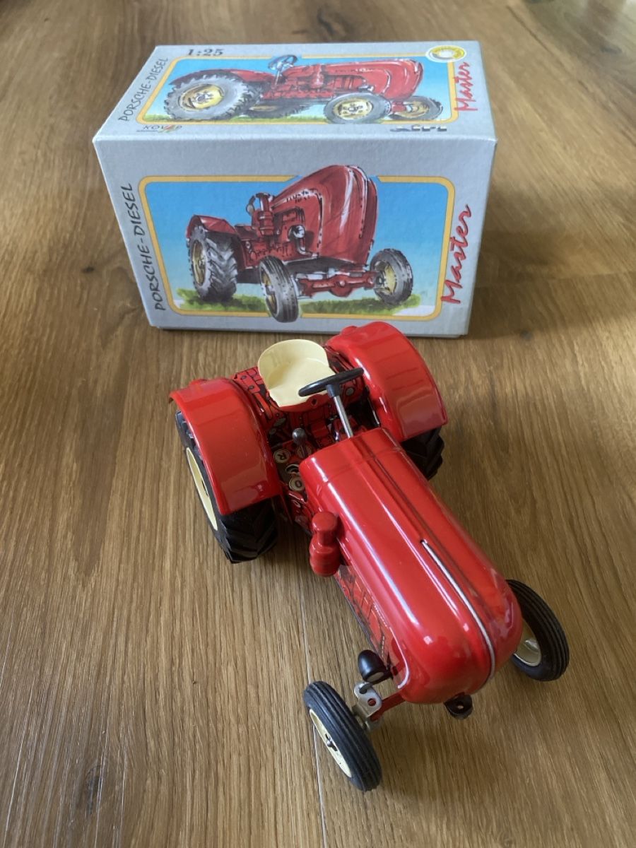 Tracteurs: Traktor Porsche-Diesel Master – Neuf avec emballage d'origine à Langnau i. E. par ela_ky8d