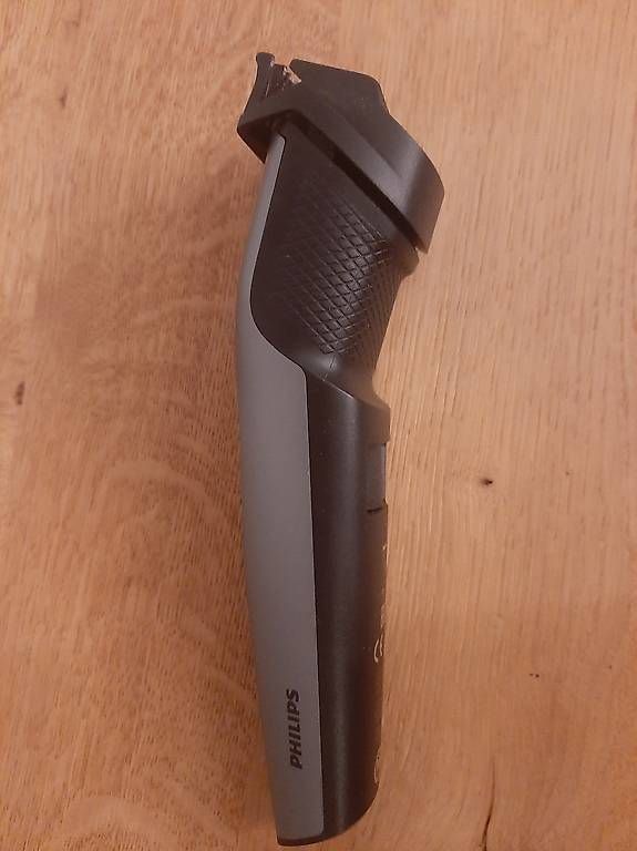 Philips Rasoi & Lamette da barba: Philips Rasierer/Trimmer – Usato da Rothenthurm venduto da Michele_1967 3
