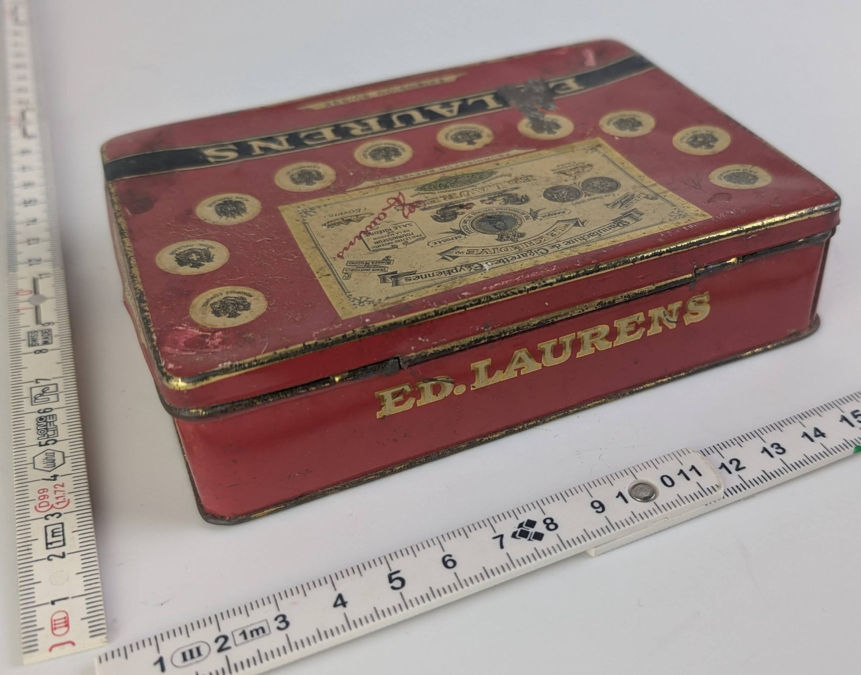 Alle Dekorationen: vintage Blech-Box / Schachtel – Gebraucht aus Zürich von 1.Simon 4