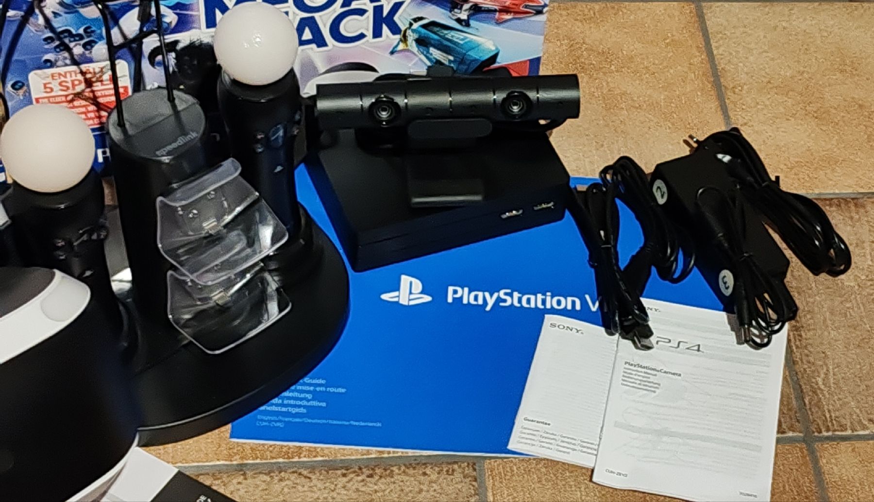 Sony VR Brille: PlayStation VR Mega Pack mit Speedlink Ladestation gebraucht – Gebraucht aus Menziken von Celixxa791 1