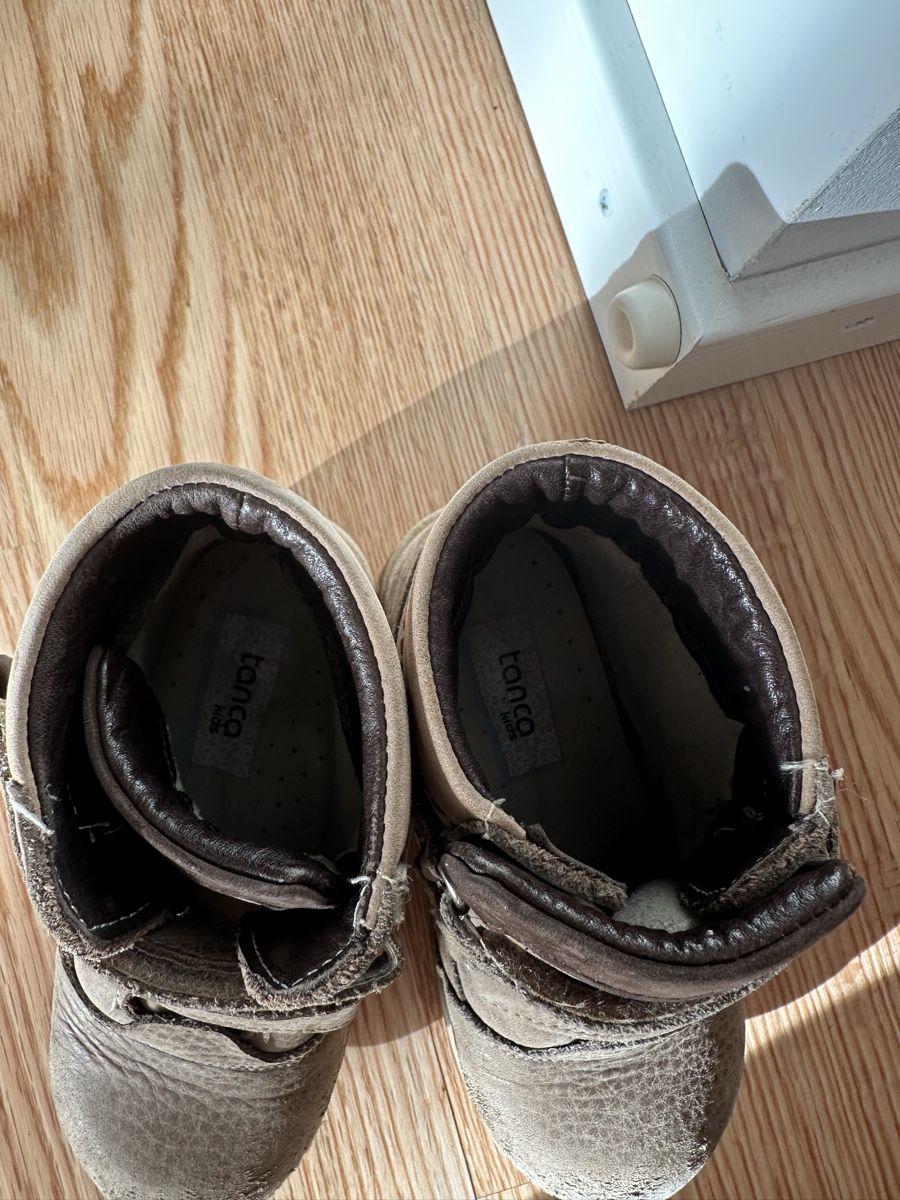 Herrenschuhe: Stiefeletten Grösse 24 Beige – Gebraucht aus Zürich von Essences 3