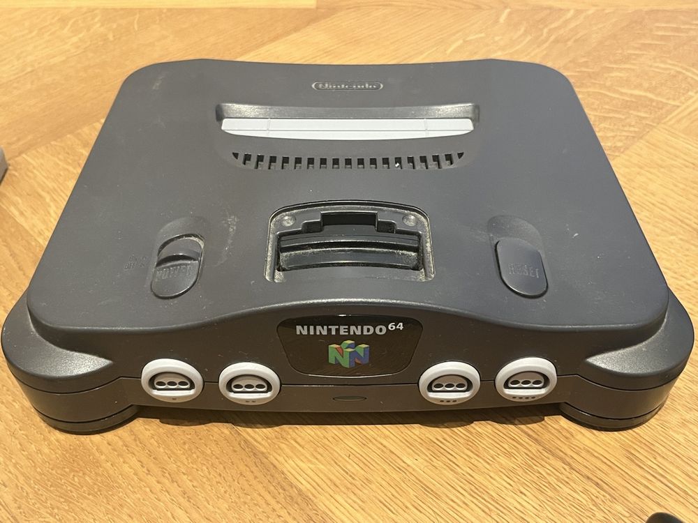 Nintendo 65 mit 3 Controller und Mario Kart (Gebraucht) in Zürich für ...