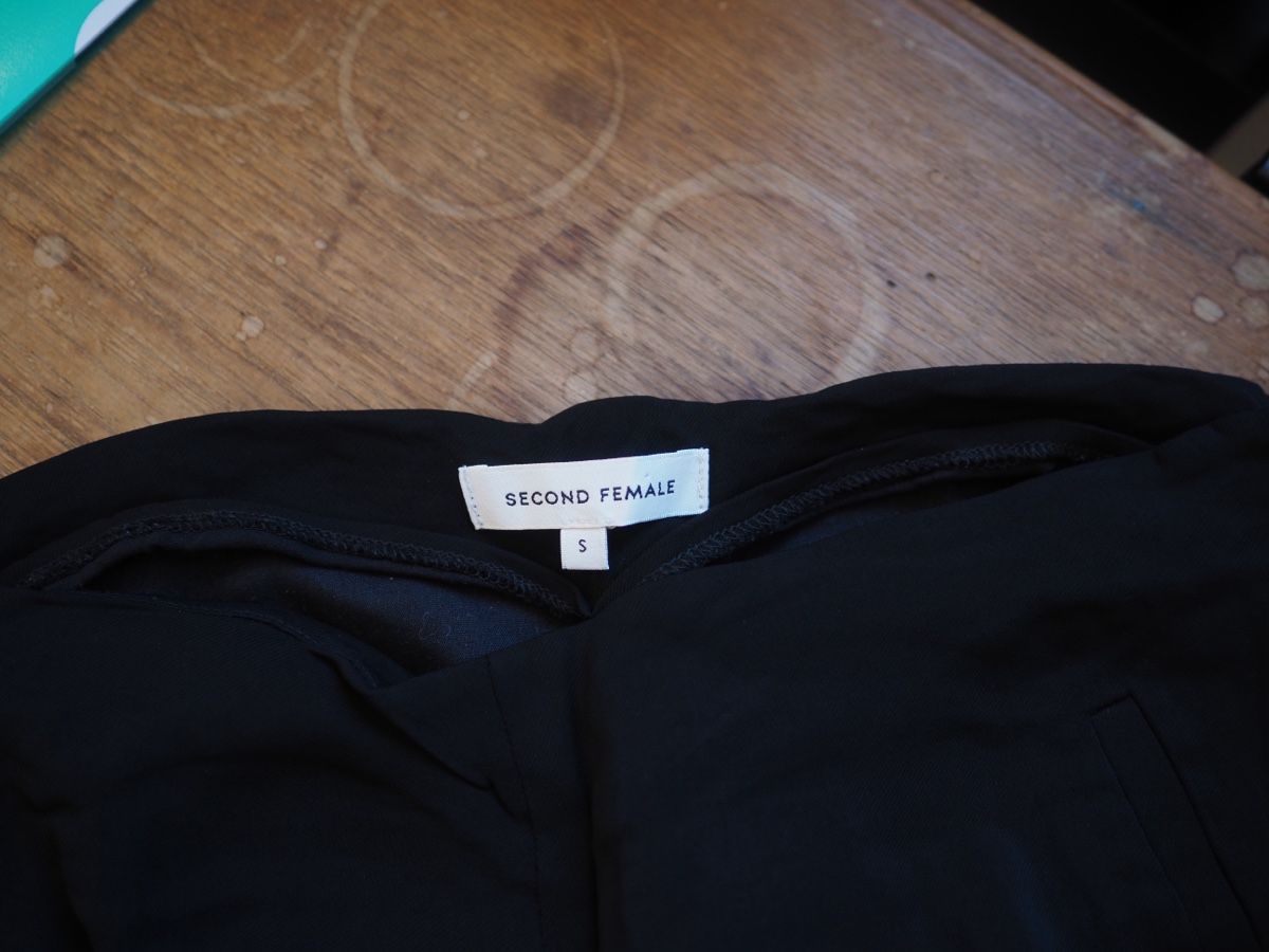 Hosen: SECOND FEMALE Hose schwarz – Gebraucht aus Schaffhausen von angelika 2