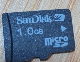 Carte mémoire micro SD SanDisk 1.0 GB état d'usage