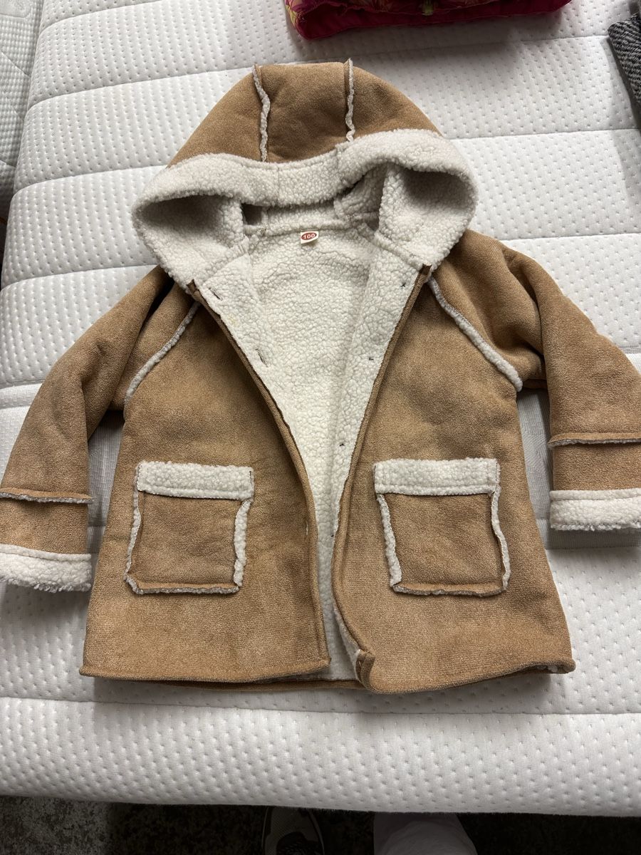 Giacche & Cappotti: Mädchen Winterjacke Gr:100 – Usato da Sevelen venduto da Stopglobal.