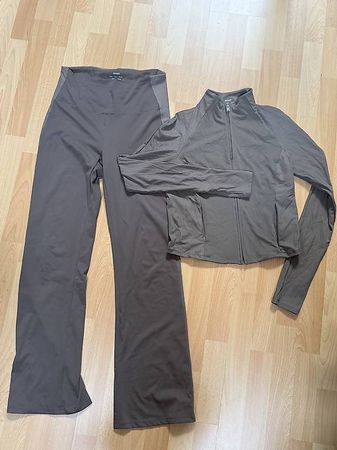 OYSHO Gym-Set Damen  Leggings & Zip-Jacke  Gr. L
