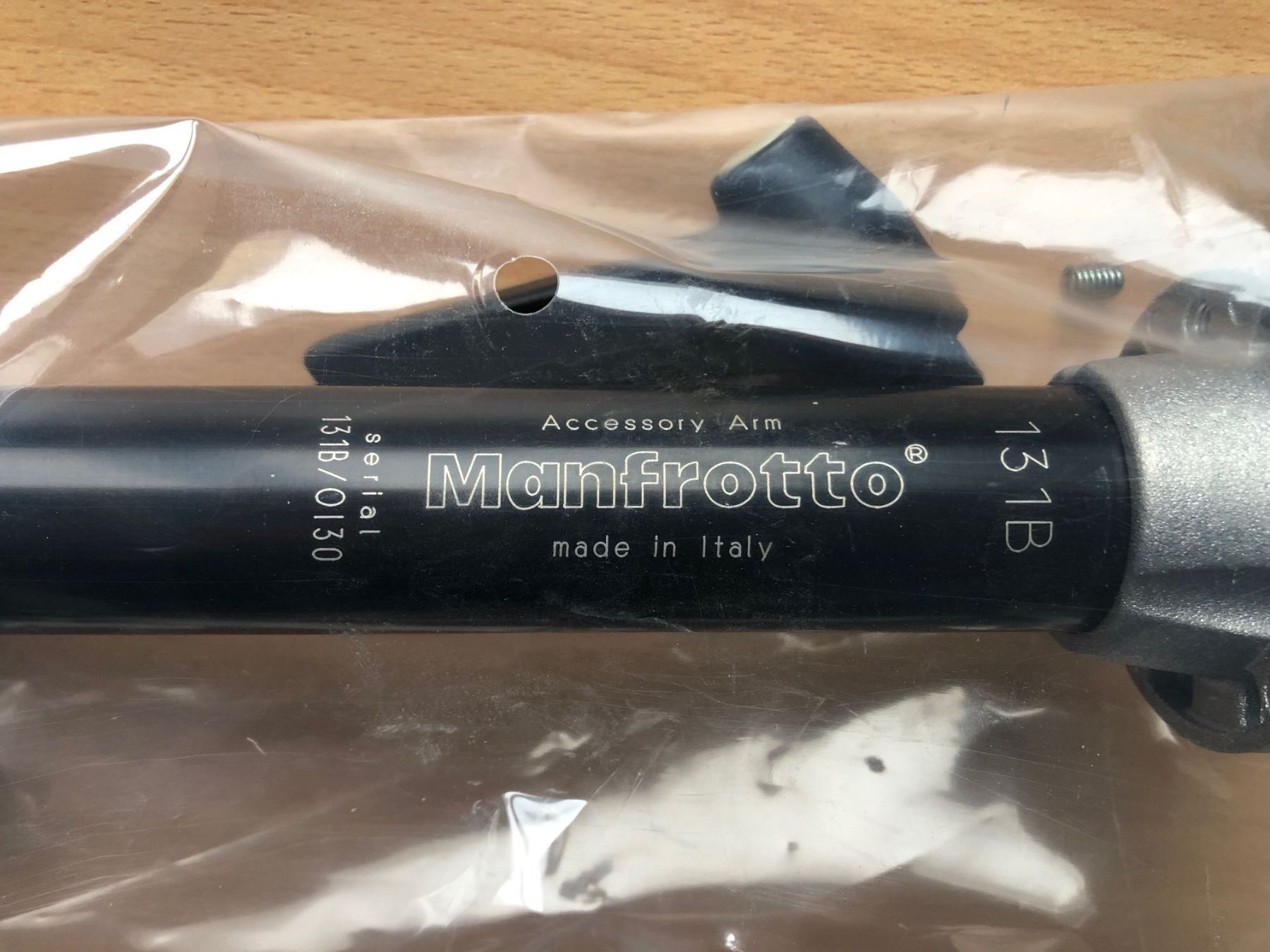Manfrotto Supporti a parete: Manfrotto Zubehörarm 131B - NEU – Nuovo (secondo la descrizione) da Widen venduto da Himan 1