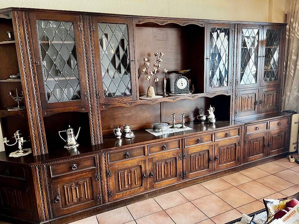 Armoires: Wohnwand Original Tudor – D'occasion à Hinwil par vibi55 1