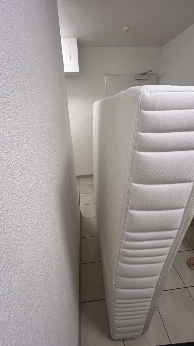 Matelas: Matelas 160x200 – D'occasion à Châtel-St-Denis par val_88bl 2