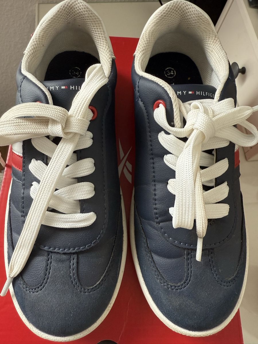 Tommy Hilfiger Scarpe per ragazzi: Tommy Hilfiger gr 34  – Usato da Belp venduto da Lu96