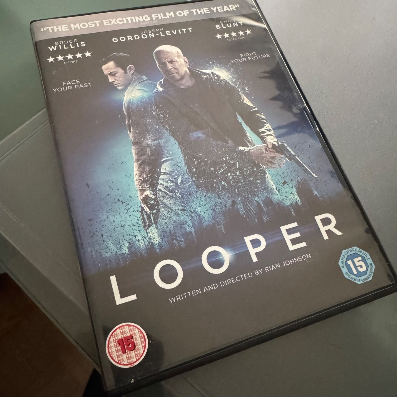 Tutti i DVDs: Looper (DVD; UK-Version) NEUWERTIG – Nuovo (secondo la descrizione) da Schaffhausen venduto da AMJoho