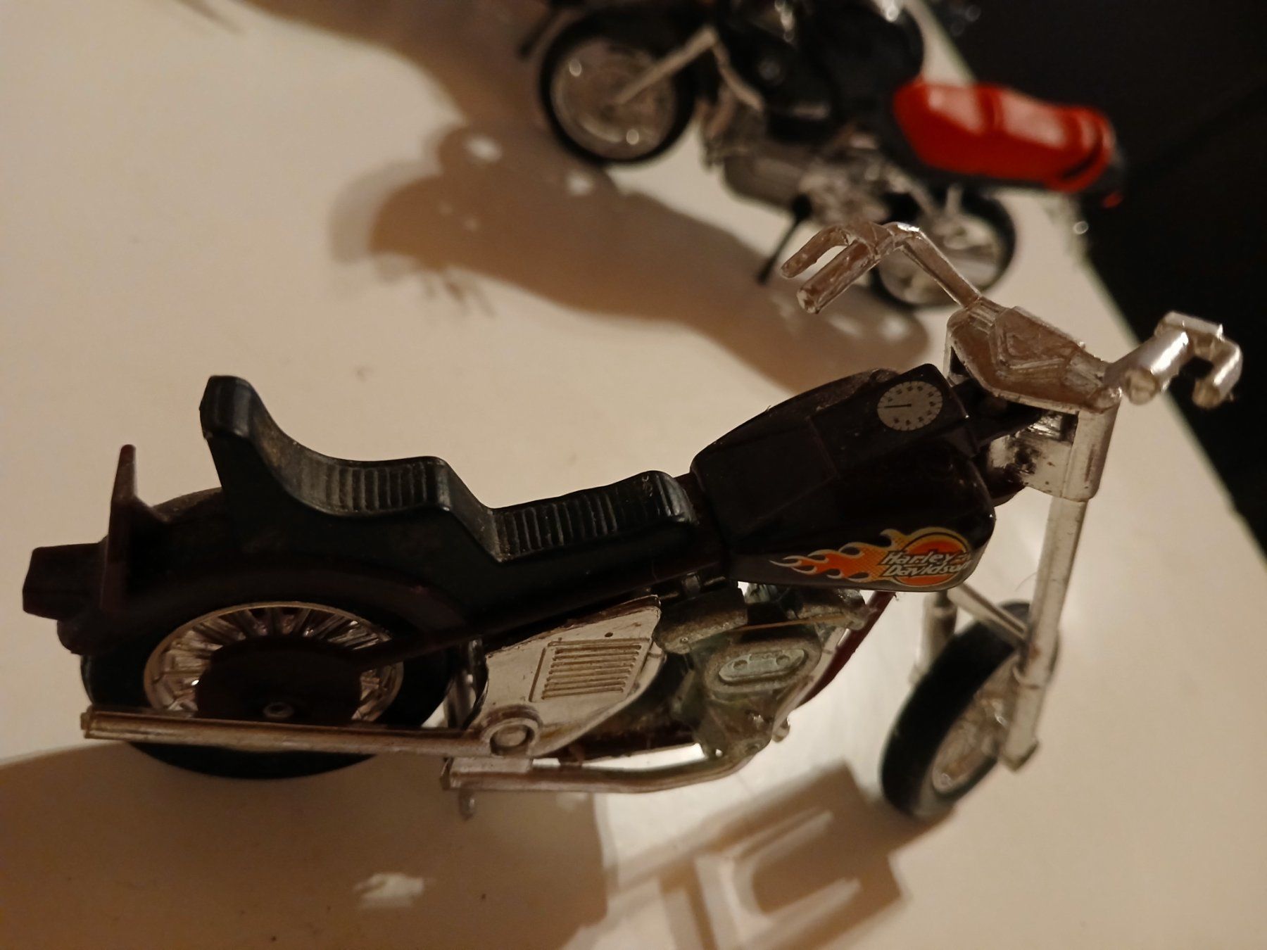 Maisto Kit di modellismo & Modellini statici: Harley.Davidson Chopper 1998 – Nuovo (secondo la descrizione) da Balsthal venduto da redcarpet 4