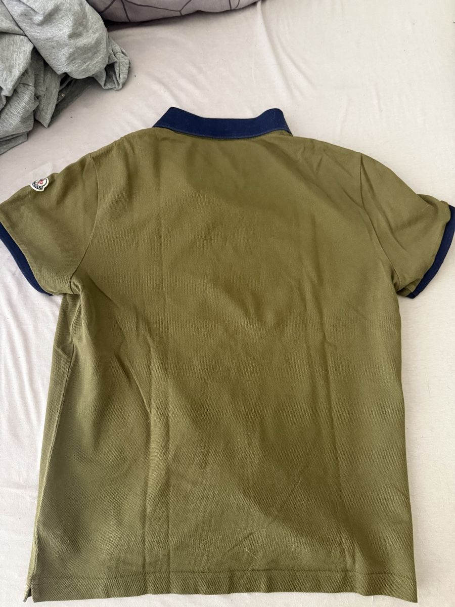 Moncler Polo-Shirts: Polo Moncler – Neu (gemäss Beschreibung) aus Bulle von Laetitia84 6