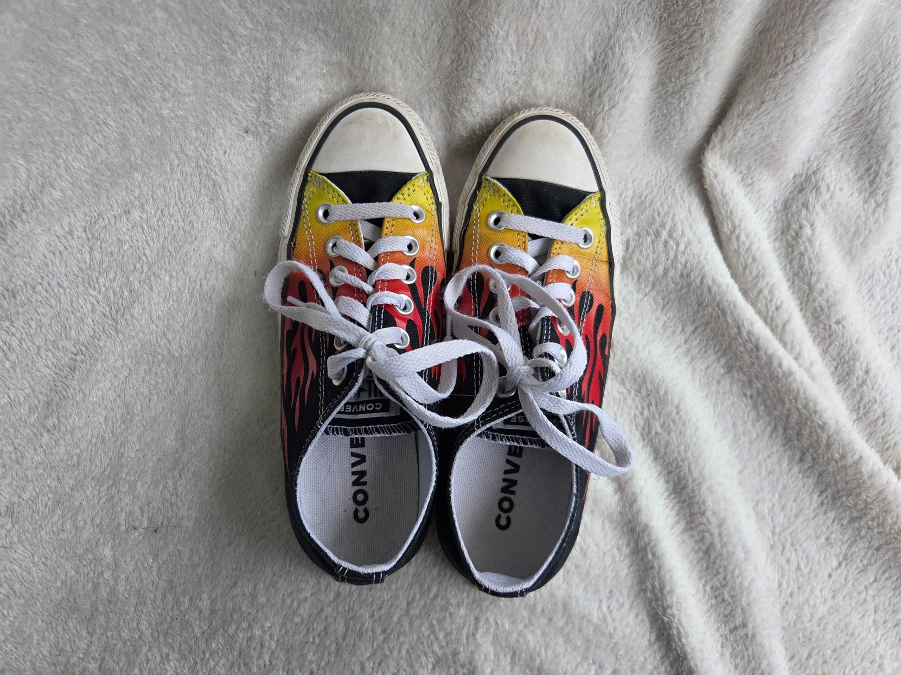 Converse Scarpe da uomo: Baskets  Converse Chuck Taylor All Star Low Flames EU 37 – Usato da Gland venduto da Vee_0 4