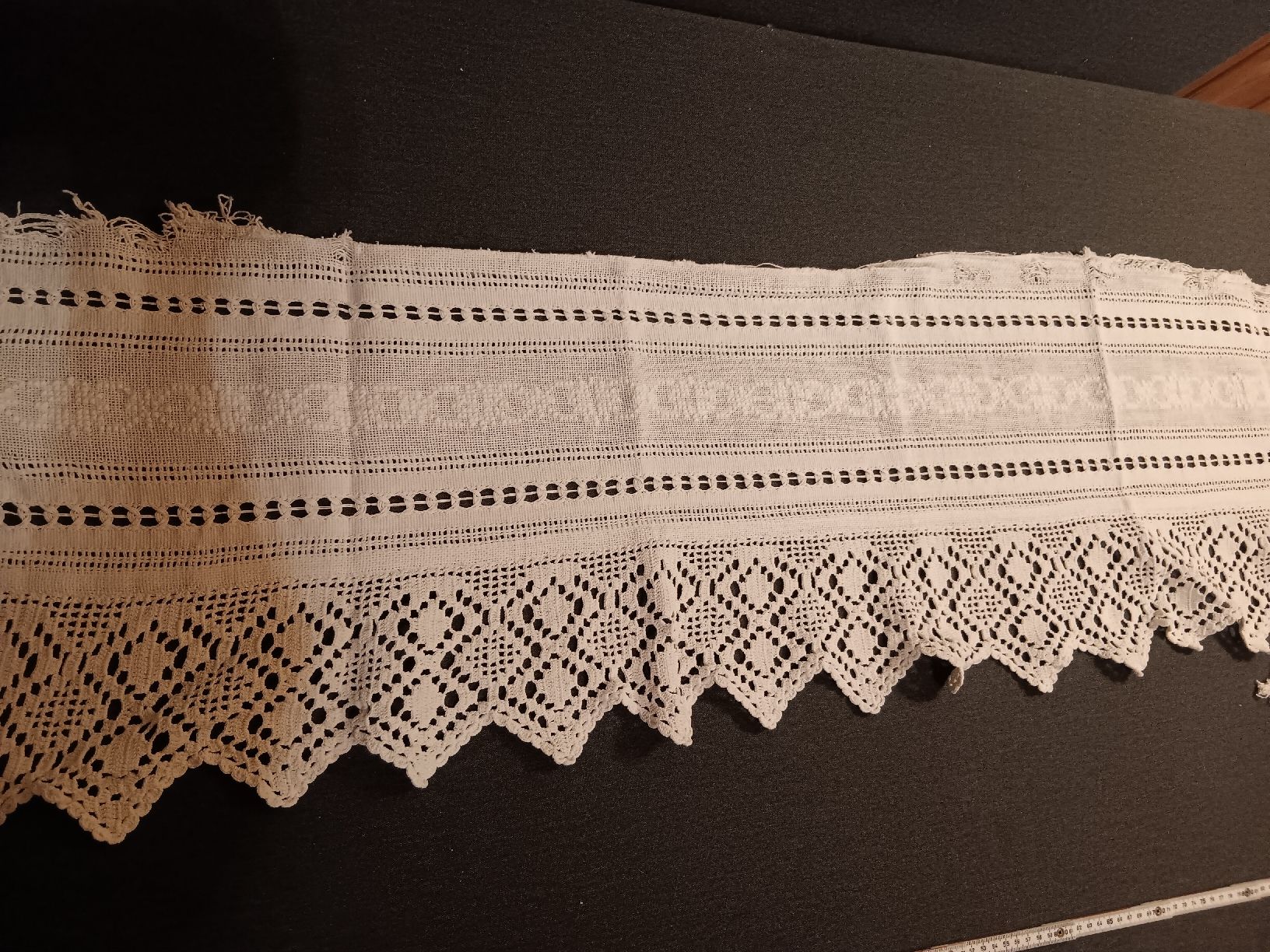 Bettwäsche: gehäckelte und gestickte gardine oder bordure – Gebraucht aus Ambrì von Maerz87