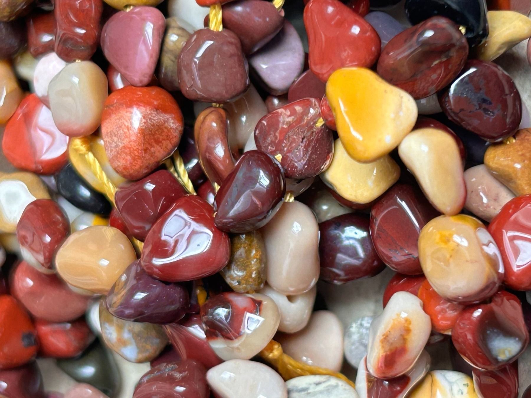 Pietre preziose: Strang echte Mookaite Nuggets / stone 8-10 mm – Nuovo e nell'imballaggio originale da Niederrohrdorf venduto da Ytobi 2