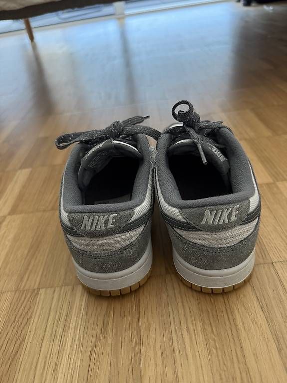 Scarpe da donna: Nike Dunk Low | Great Condition | Size 38  – Usato da Basel venduto da you_5sm7 1