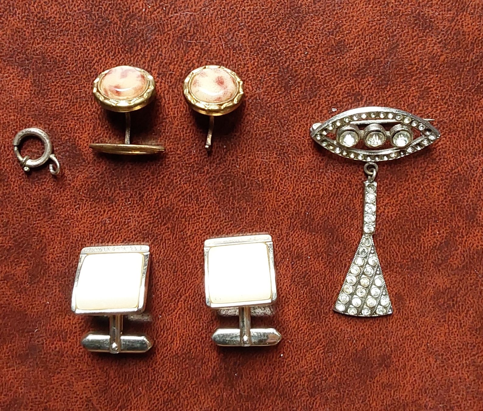 Manschettenknöpfe: Vintage Manschettenknöpfe & Brosche, Set, Goldfarben – Gebraucht aus Windisch von Benji026