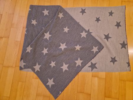 Grosser Schal mit Sternenmuster, L: 200 cm, B: 64 cm