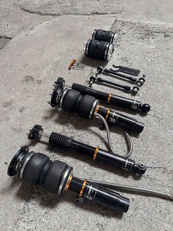 Tutti pezzi di ricambio auto: Luftfahrwerk inkl. Lufterzeugung BMW E46 – Usato da Buchs SG venduto da Ammo97