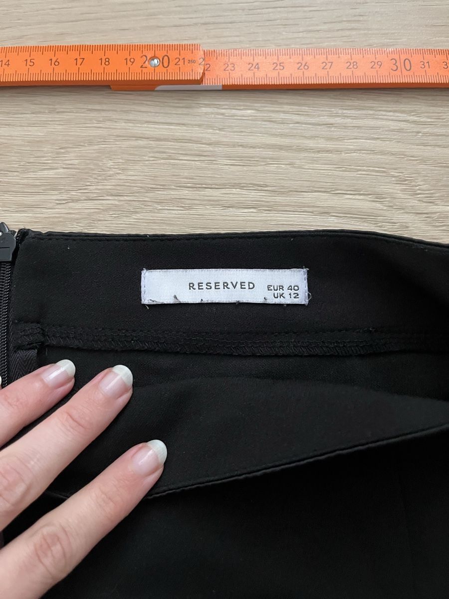 Gonne: Reserved Rock schwarz  – Usato da Zürich venduto da ali_celi 2
