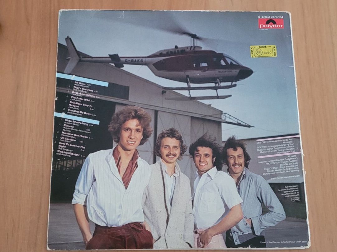 Schallplatten: LP  Hello – Gebraucht aus Martigny von MZ-67 1
