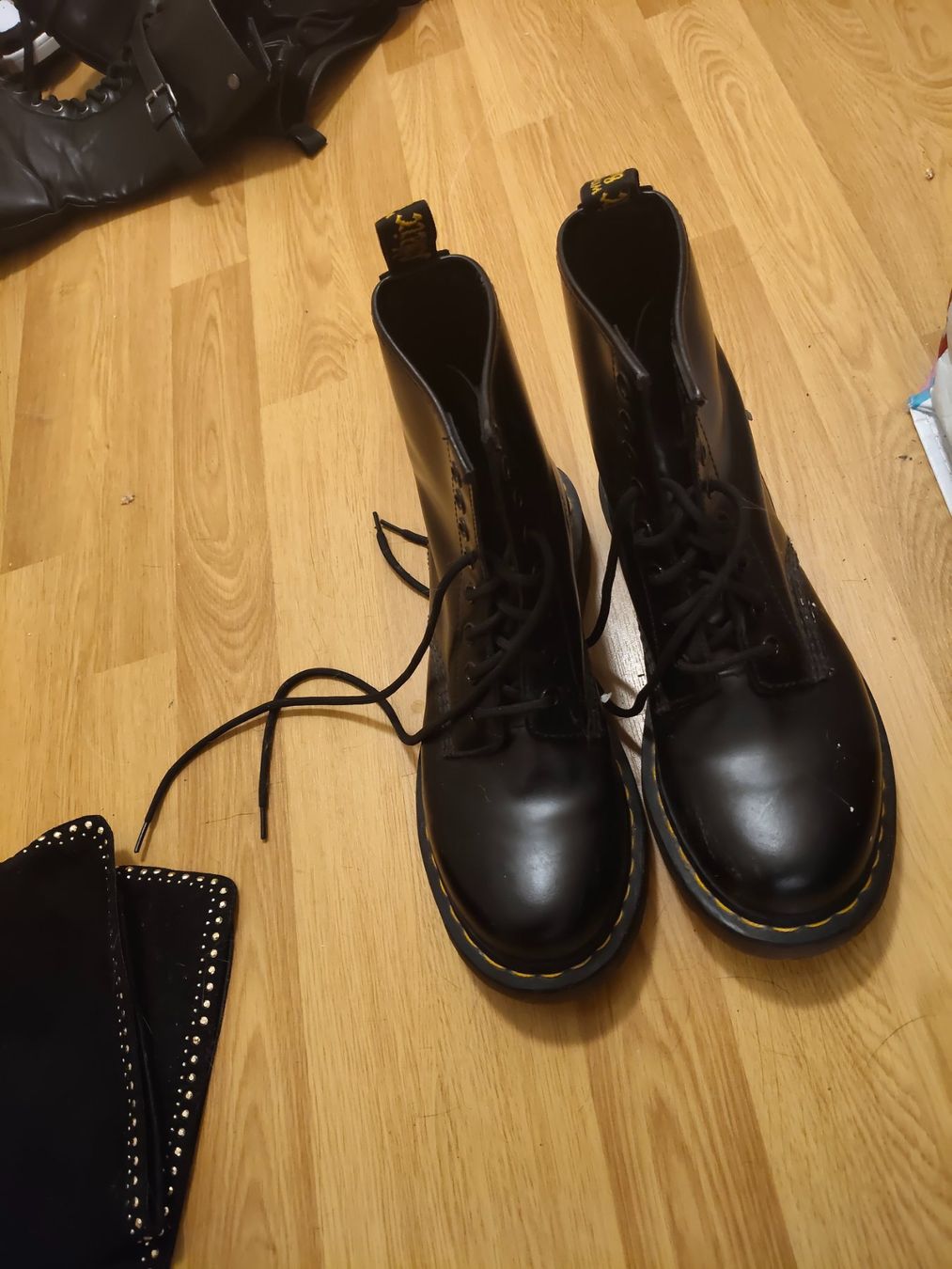 Chaussures femmes: Différentes chaussures – D'occasion à Prahins par Cynthia.fei 2