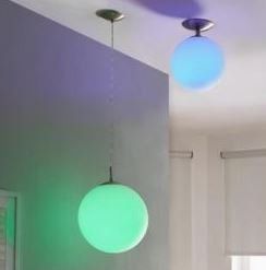Eglo Lustres & lampes de plafonds: Moderne LED-Hängelampe, milticolor mit Fernbedienung – D'occasion à Balzers par ste_v6vc 3